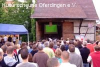 Public Viewing an der alten Dorfscheune in Reutlingen-Oferdingen